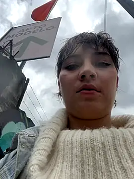 Maggie Geller online show from 11.13.25