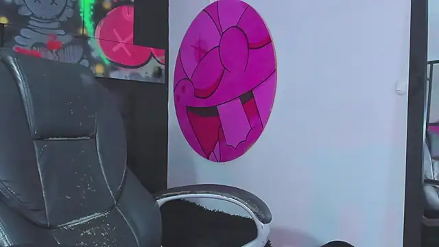 ISAAC CRYSTON online show from 09.26.25