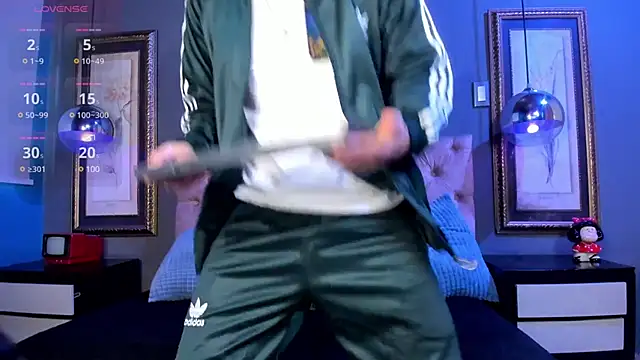 Golden-Boyy online show from 02.06.25