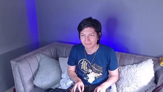 Golden-Boyy online show from 02.12.25