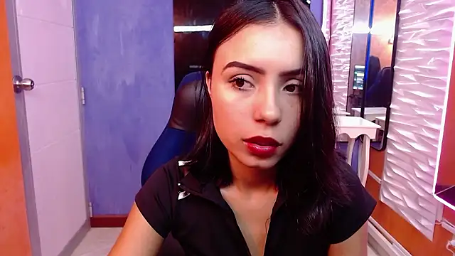 Snapshot of julieta_fn chatting on 02.10.26 julieta fn online show from 02.10.26