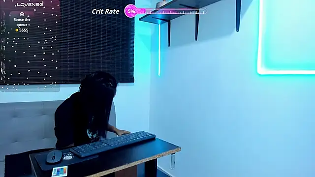 Snapshot of julieta_fn chatting on 02.13.26 julieta fn online show from 02.13.26