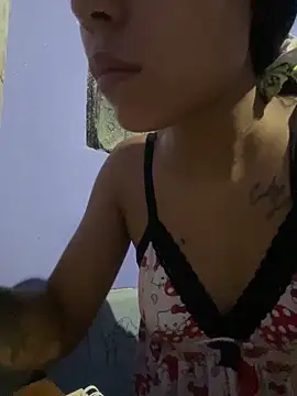 Snapshot of julieta_fn chatting on 02.19.26 julieta fn online show from 02.19.26