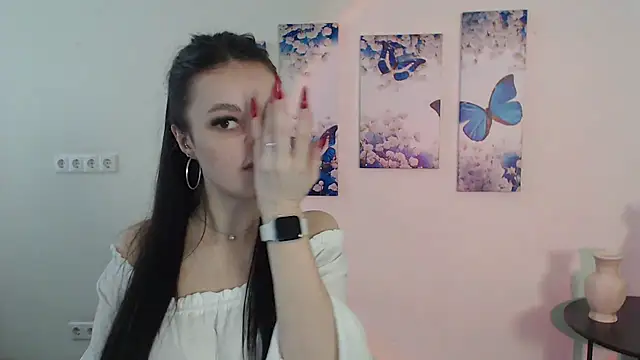 Snapshot of Eva_Eldis chatting on 02.14.25 Eva Eldis online show from 02.14.25