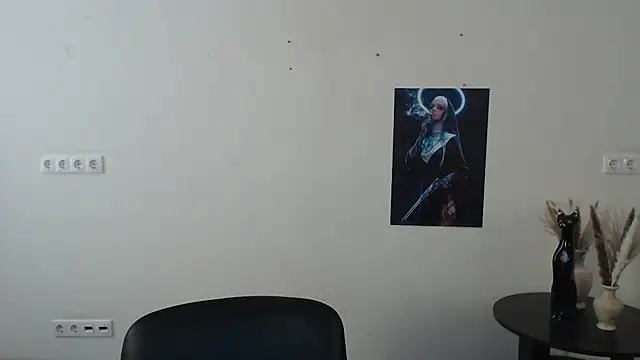 Snapshot of Eva_Eldis chatting on 03.18.25 Eva Eldis online show from 03.18.25