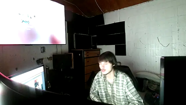 Snapshot of nuttyking2022 chatting on 11.01.25 nuttyking2022 online show from 11.01.25