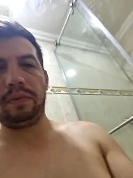 Snapshot of reyarturs13 chatting on 02.16.25 reyarturs13 online show from 02.16.25