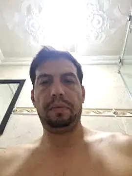 Snapshot of reyarturs13 chatting on 03.08.25 reyarturs13 online show from 03.08.25