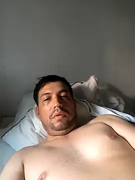 Snapshot of reyarturs13 chatting on 03.01.26 reyarturs13 online show from 03.01.26