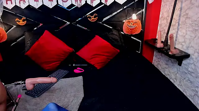 IVISBOUNCYASS online show from 10.16.25