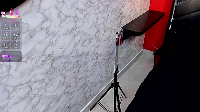 IVISBOUNCYASS online show from 11.11.25