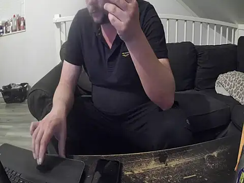 YourLoveBoyKevin online show from 03.10.26