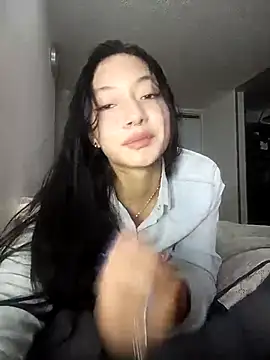 Snapshot of CuteHarper chatting on 03.15.25 CuteHarper online show from 03.15.25