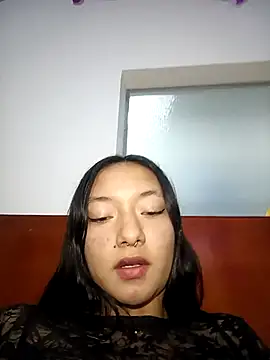 Snapshot of CuteHarper chatting on 03.17.25 CuteHarper online show from 03.17.25