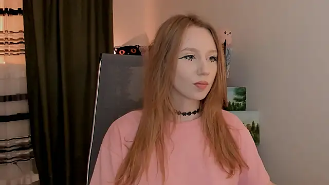 Snapshot of DariaTate chatting on 07.24.26 DariaTate online show from 07.24.26