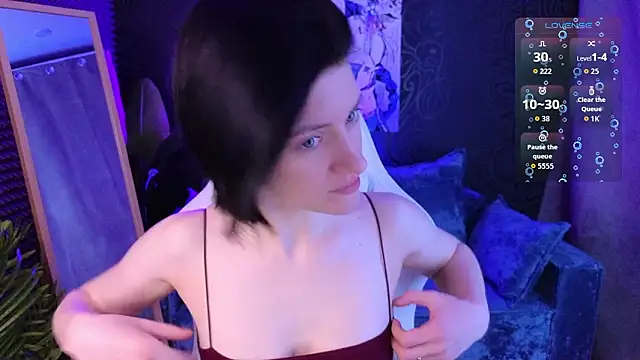 Snapshot of roxy_riot_ chatting on 02.24.26 roxy riot online show from 02.24.26