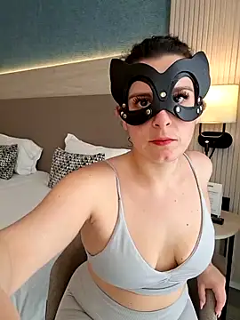 LunaSoleil9 online show from 03.17.26