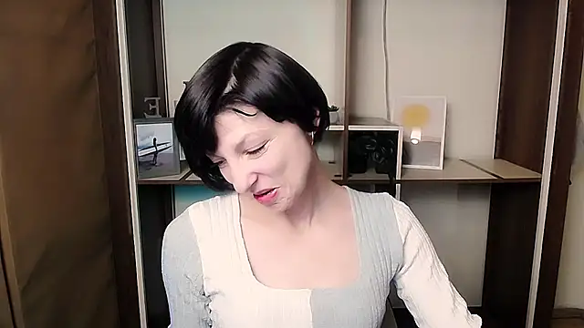  AngeliaFlow  online show from 01.17.26