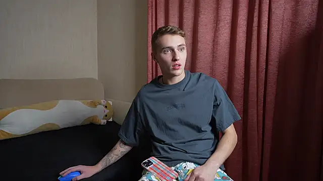 crazybottom99 online show from 10.12.25