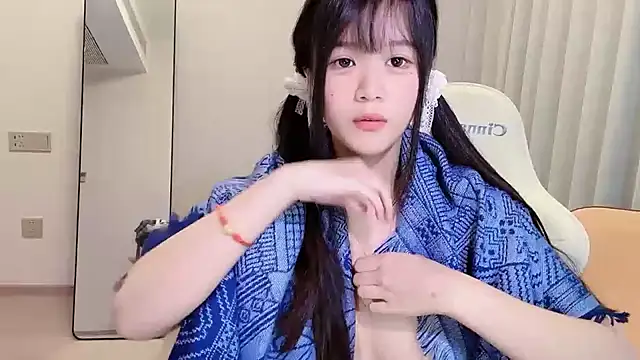 Snapshot of baxi1100 chatting on 09.22.25 baxi1100 online show from 09.22.25