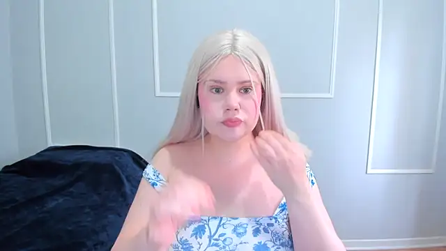  leana  online show from 10.23.25