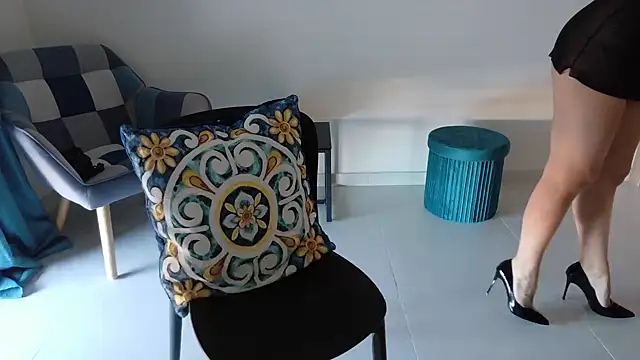 bambolina sexy1985 online show from 04.06.26