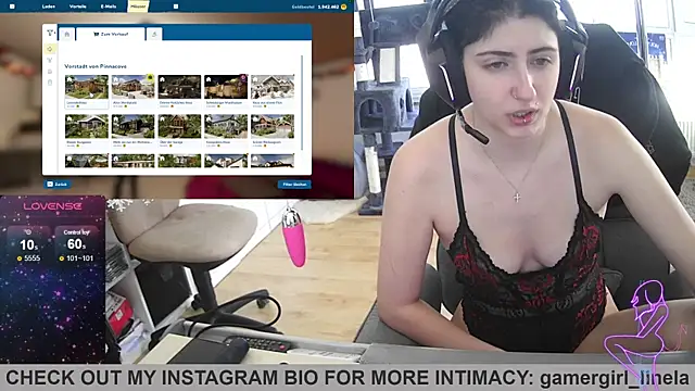 Snapshot of Gamergirl-Linela chatting on 12.17.25 Gamergirl-Linela online show from 12.17.25