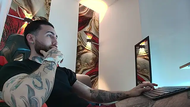 Luke davis01 online show from 12.22.25