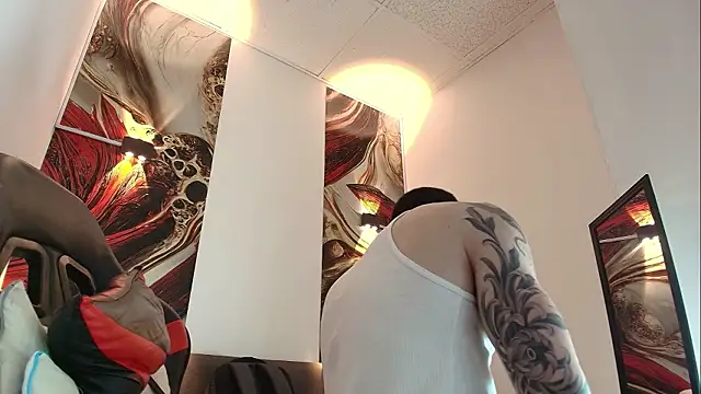 Snapshot of Luke_davis01 chatting on 02.15.26 Luke davis01 online show from 02.15.26