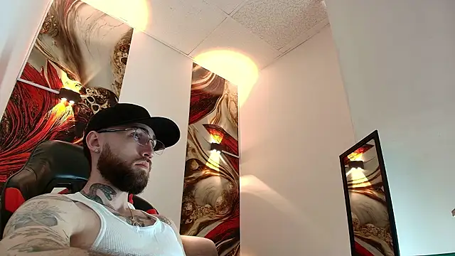 Snapshot of Luke_davis01 chatting on 03.09.26 Luke davis01 online show from 03.09.26