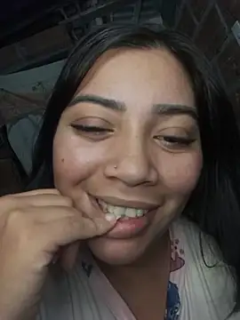 Sophia Brunett online show from 11.28.25