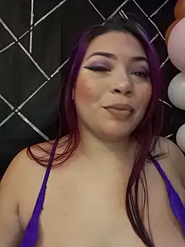 Snapshot of Sophia_Brunett chatting on 05.19.26 Sophia Brunett online show from 05.19.26