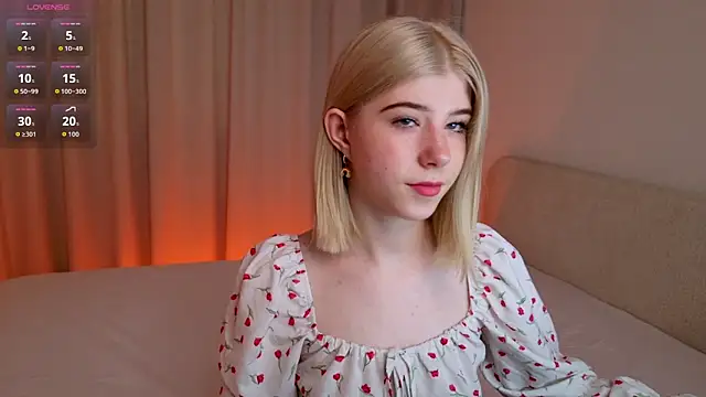Snapshot of Bella_amory chatting on 06.10.26 Bella amory online show from 06.10.26