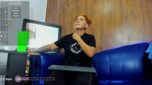 Snapshot of Brianna_Hard chatting on 02.15.25 Brianna Hard online show from 02.15.25