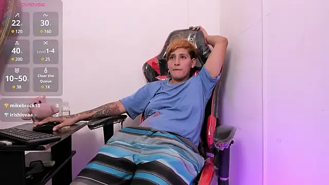 Snapshot of Brianna_Hard chatting on 02.26.25 Brianna Hard online show from 02.26.25