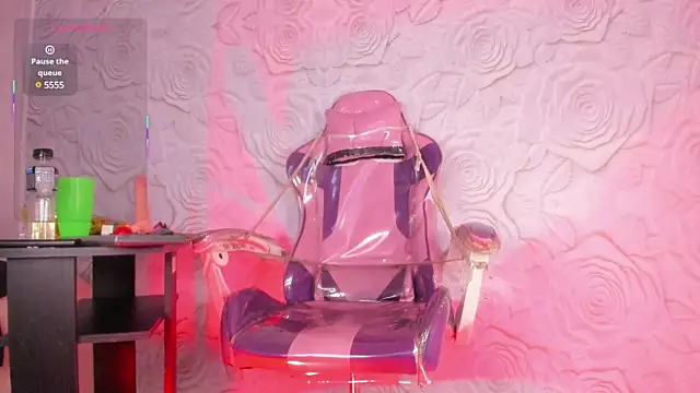 Snapshot of Brianna_Hard chatting on 03.09.25 Brianna Hard online show from 03.09.25