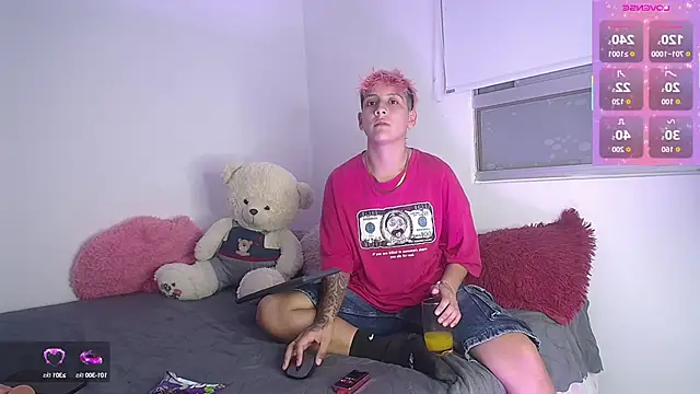 Snapshot of Brianna_Hard chatting on 09.10.25 Brianna Hard online show from 09.10.25