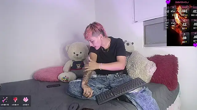 Snapshot of Brianna_Hard chatting on 09.11.25 Brianna Hard online show from 09.11.25