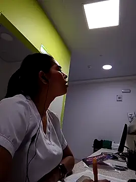 yess Hotnurse online show from 03.10.25