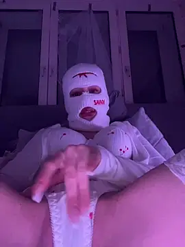 Snapshot of Daria-maus24 chatting on 02.08.25 Daria-maus24 online show from 02.08.25