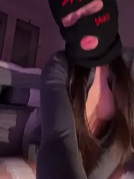 Snapshot of Daria-maus24 chatting on 02.16.25 Daria-maus24 online show from 02.16.25