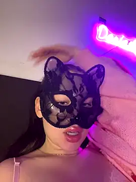 Snapshot of Daria-maus24 chatting on 11.14.25 Daria-maus24 online show from 11.14.25