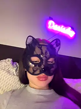 Snapshot of Daria-maus24 chatting on 11.21.25 Daria-maus24 online show from 11.21.25