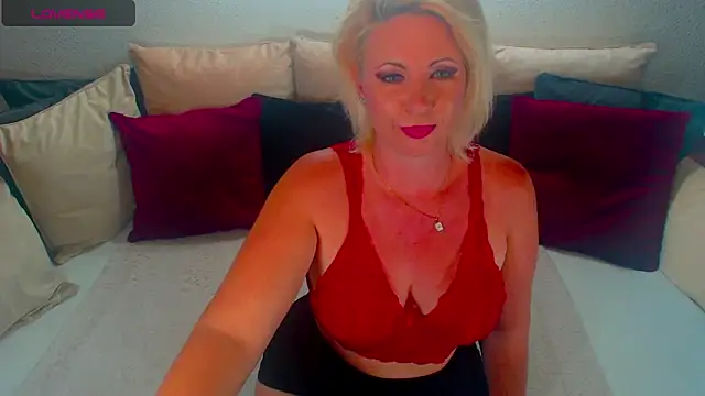 Snapshot of Lex_McQueen chatting on 05.27.26 Lex McQueen online show from 05.27.26