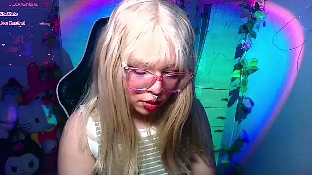 Snapshot of BunnyLilith_ chatting on 09.13.25 BunnyLilith  online show from 09.13.25