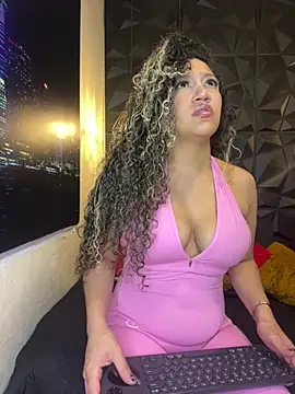 Snapshot of MiaCurly3 chatting on 02.26.26 MiaCurly3 online show from 02.26.26