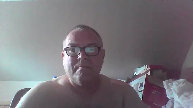 Snapshot of mkestr69 chatting on 06.13.26 mkestr69 online show from 06.13.26