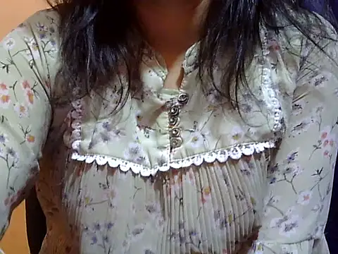 Your cutiepie  online show from 02.20.25