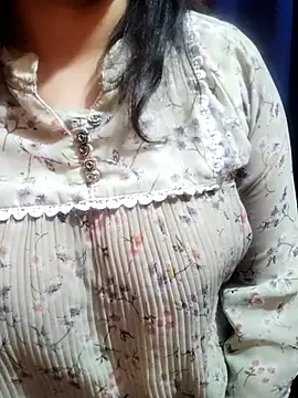 Your cutiepie  online show from 02.21.25