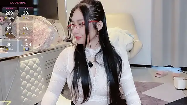 Snapshot of Moonccoi chatting on 10.02.25 Moonccoi online show from 10.02.25